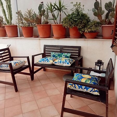 Case Colombo E Mattarella: Central Apartments with Wi-Fi and Free Parking San Vito Lo Capo Exterior photo